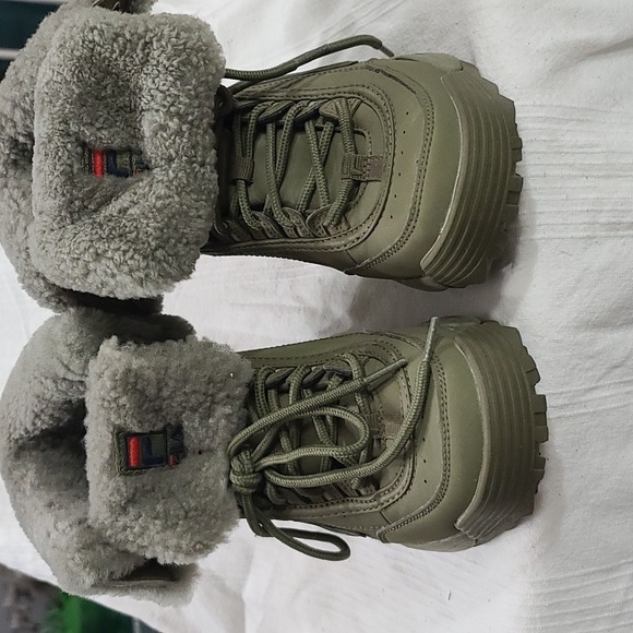 Fila Disruptor Shearling Hiking Boots Khaki Green Gray Faux Fur Chunky Sz 7 EUC - Picture 12 of 12